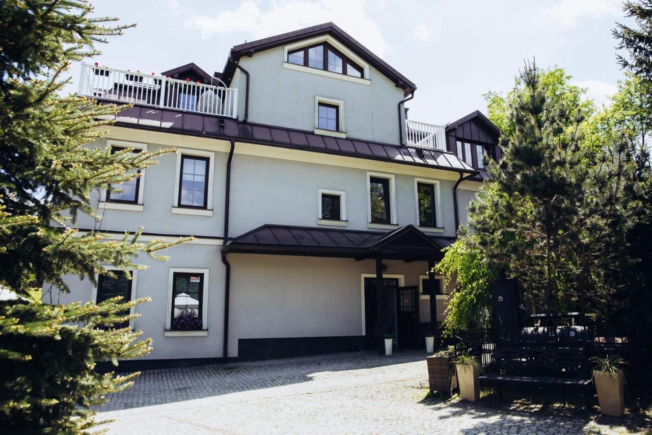 Pensjonat Rozanna Wawolnica Exterior photo